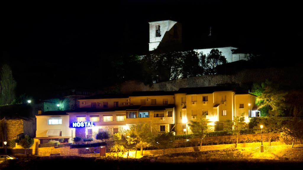 Hospedium Hostal Restaurante El Mirador De Atienza Luaran gambar